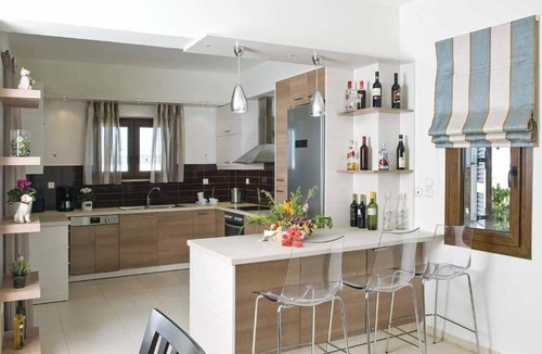 Pigianos Kampos Villa | Spacious Family Villa - A/C, Private Pool, Games Room, Sea Views, Close to Beaches & Attractions!