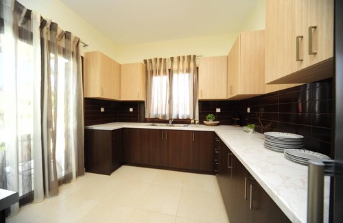 Pigianos Kampos Villa | Spacious Family Villa - A/C, Private Pool, Games Room, Sea Views, Close to Beaches & Attractions!