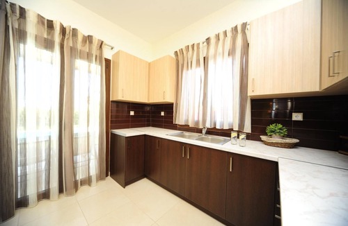 Pigianos Kampos Villa | Spacious Family Villa - A/C, Private Pool, Games Room, Sea Views, Close to Beaches & Attractions!
