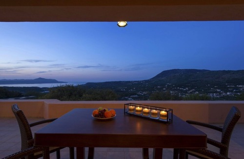 Gavalochori Villa | Spacious, Good Privacy, a Gorgeous Sea View, ideal for groups or large families.