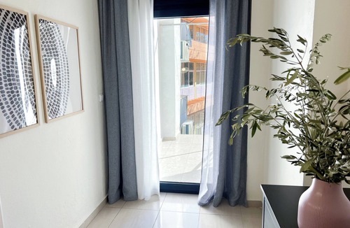 Kavala Apartment | Spacious, Near Beach & Easy Parking - by Solstad