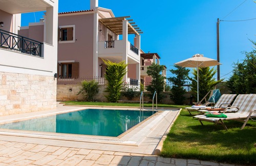 Adele Villa | Spacious pool villa close to Rethimno and beach