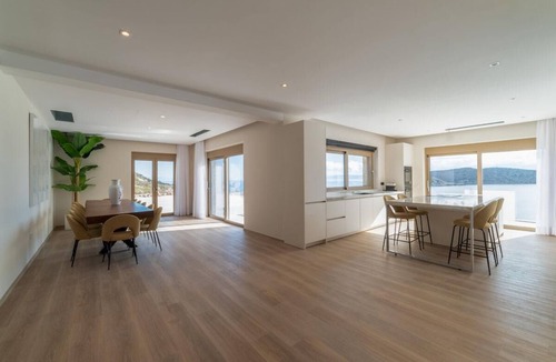 Kounelion Villa | Spacious Sea view Villa with private pool