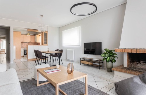 Marousi Apartment | Spacious Serenity in Marousi