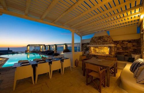 Agios Ioannis Villa | Spacious villa with extra beds to accommodate up to 13 persons and private pool