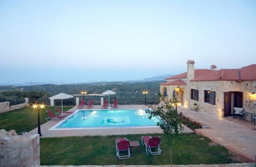 Polemarchi Villa | Spacious Villa with Wonderful Panoramic Views