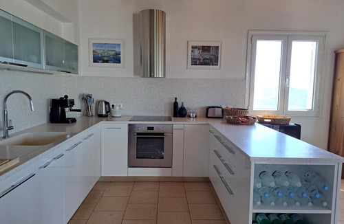 Grizokambos House | Spacious villa with pool in Lachanada above the picturesque Finikounda Bay, Pelo