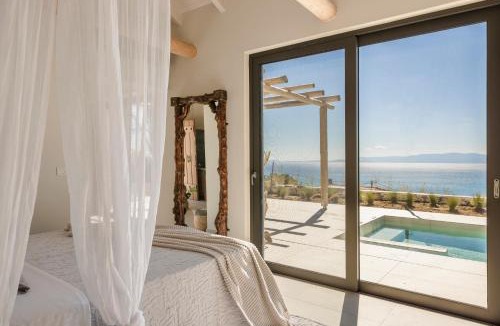 Ratzakli Villa | Spathes Suite Kefalonia, Romantic Private Escape with Infinity Pool & Sea Views