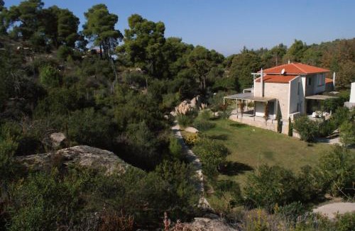 Elia House | Spathies Maris