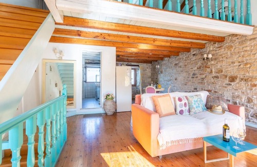 Longos Apartment | Spiros Jetty House - One Bedroom Apartment, Sleeps 4
