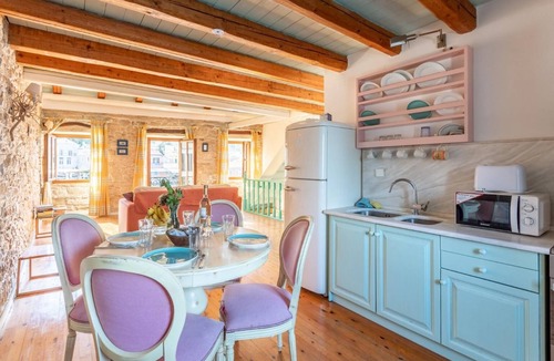 Longos Apartment | Spiros Jetty House - One Bedroom Apartment, Sleeps 4