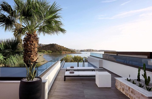 Almyros Villa | Steps Away from Sandy Beach, Daily Breakfast Included
