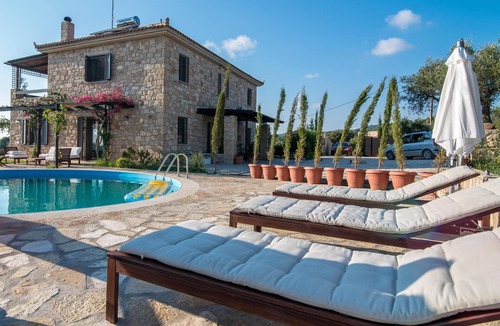 Ano Kalon Neron Villa | Stone Family Villa & Pool near Sandy Sea Turtle Beaches & Ancient Sites