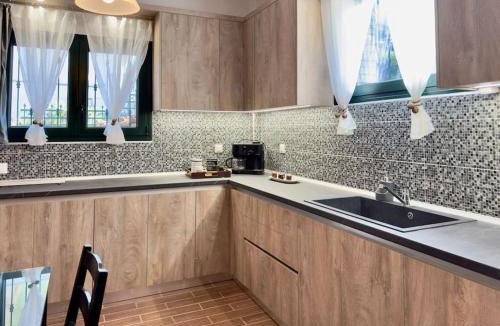 Edessa Apartment | Stone House - Bike Friendly Home