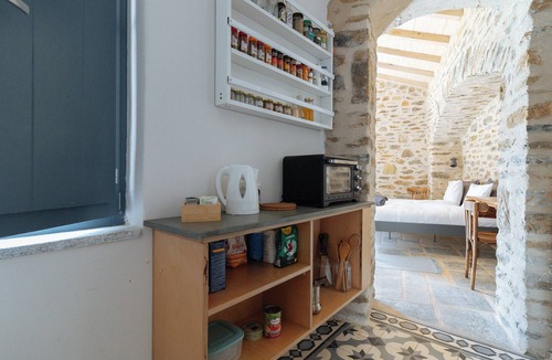 East Mani Villa | Stone House by the Sea · Steps from the Beach
