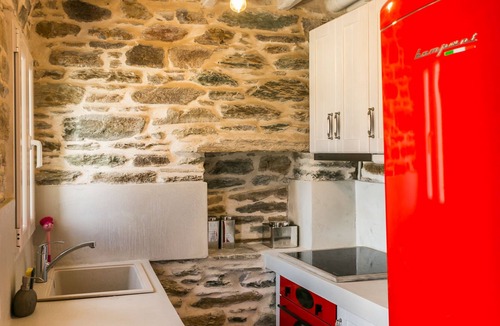 Panormos House | Stone House -Imarkellis Boutique Villas