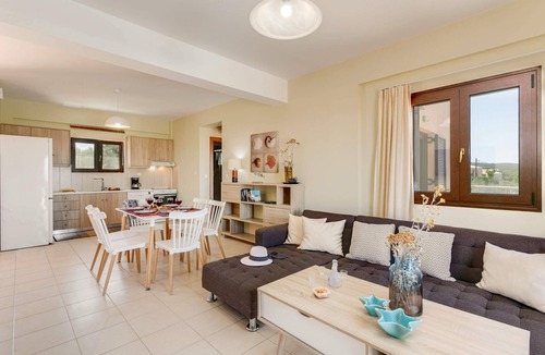 Pyrgos Psilonerou Villa | Stratianna great view