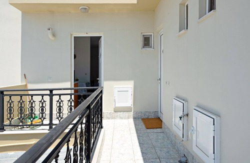 Kardamena Apartment | Studio Apartment 'Athina Seaside' with Balcony, Wi-Fi and Air Conditioning