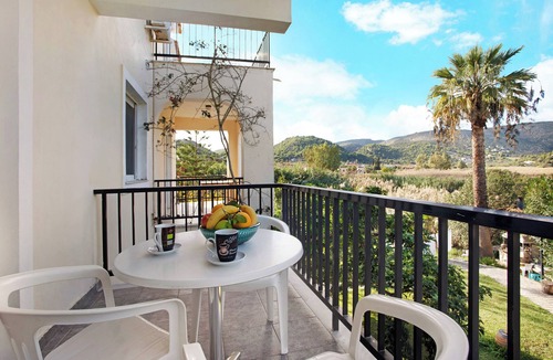 Limni Keri Apartment | Studio Apartment "Dolphin Sea View 11" with Garden & Wi-Fi