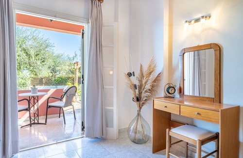 Astrakeri Apartment | Studio Apartment 'GRAND 4' with Sea View, Wi-Fi and Air Conditioning
