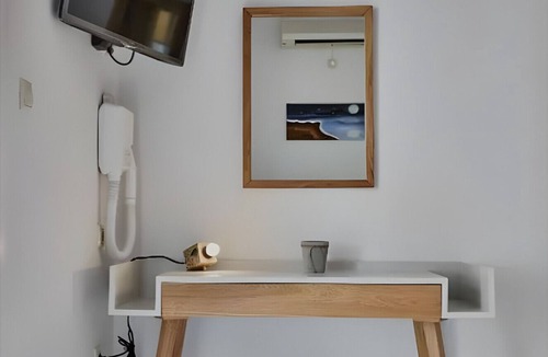 Gavrio Apartment | Studio Apartment 'Irene 3 Superior Triple 2' with Sea View, Wi-Fi and Air Conditioning