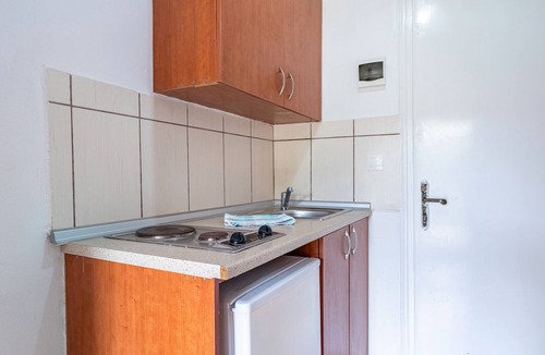 Notos Apartment | Studio Apartment 'Maltas 14' with Shared Terrace, Wi-Fi and Air Conditioning