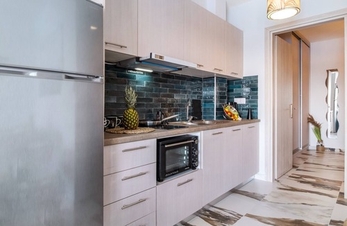 Nikiana Apartment | Studio Apartment 'Oceanida Afrodite Lyxury Suite' with Sea View, Wi-Fi and Air Conditioning