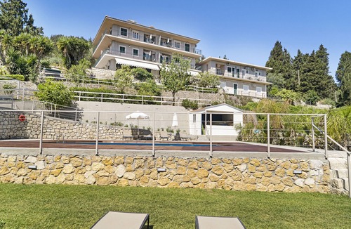 Kaminarata Apartment | Studio Apartment 'Paradiso Verde 102' with Mountain View, Wi-Fi and Air Conditioning