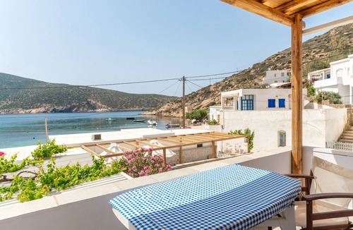 Vathi Apartment | Studio Apartment 'Sifnos 6' with Sea View, Wi-Fi and Air Conditioning