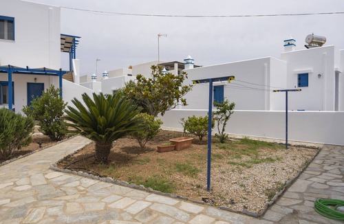 Livadi Apartment | Studio Apartment 'Studios Ninemia Serifos 3' with Sea View, Wi-Fi and Air Conditioning