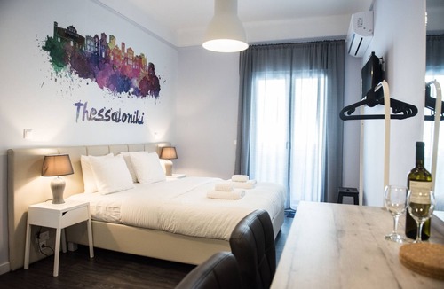 Thessaloniki City Centre Apartment | Studio Nephele by QR booking