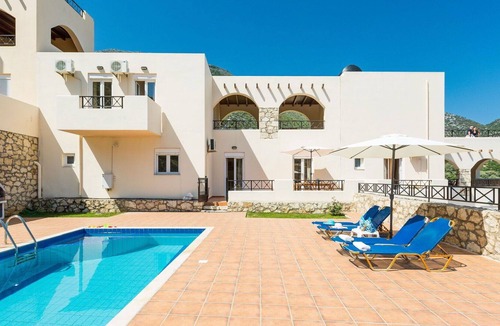 Vlichada Villa | Stunning private villa with WIFI, A/C, private pool, TV, terrace, panoramic view and parking