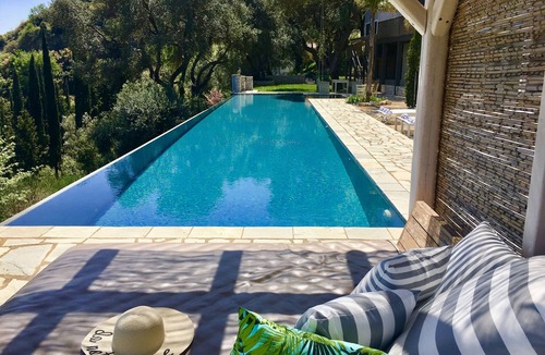 Petaleia Villa | Stunning Villa and Location!