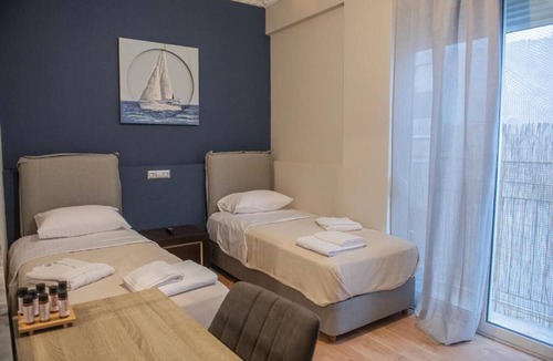 Piraeus Apartment | Stylish 3 bedroom appartment Piraeus Center next to port and metro