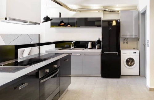 Gazi Apartment | Stylish Boutique Loft With Private Balcony