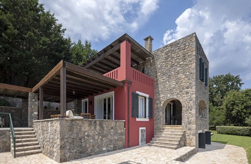Vassilatika Villa | Stylish lux villa overlooking the sea, close to Corfu town, 6 en suite bedrooms