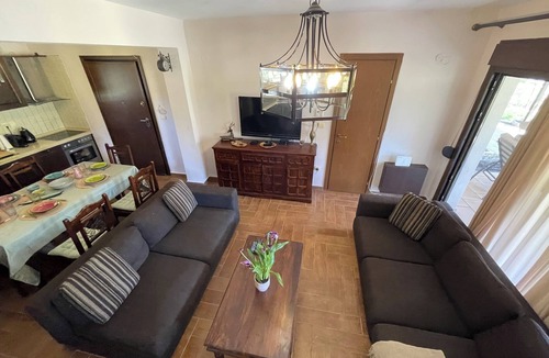 Vourvourou Villa | Stylish Maisonette with 3 Bedrooms in Vourvourou, Greece
