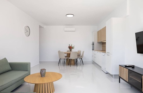 Adelianos Kampos Villa | Stylish Villa w/Heated Pool & BBQ, near Rethymno