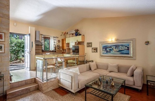 Sane Villa | SUAVE Sani Villa