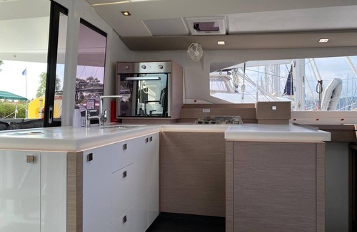 Nikita Boat Rental | Sun-Kissed Sailing: A Luxurious Beach Experience in Nikiti, Macedonia