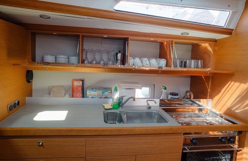 Skiathos Boat Rental | Sun-Kissed Sailing Adventure in Islas Esporadas