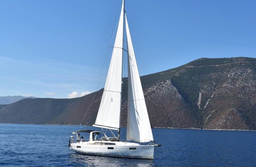 Paleros Boat Rental | Sun-Kissed Sailing Adventure in the Ionian Islands