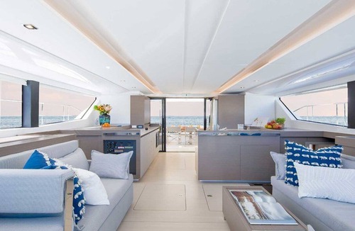 Pasalimani Boat Rental | Sun-Kissed Sailing Adventure in Islas Sarónicas