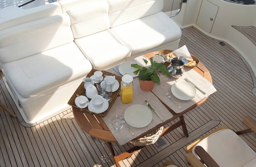Alimos Boat Rental | Sun-Kissed Sailing Adventure in Islas Sarónicas