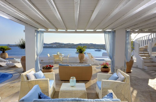 Ornos Villa | Sun,Romance and a Unique Sandy beach!