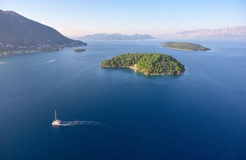 Perigiali Boat Rental | Sun-soaked Sailing Adventure in the Ionian Islands