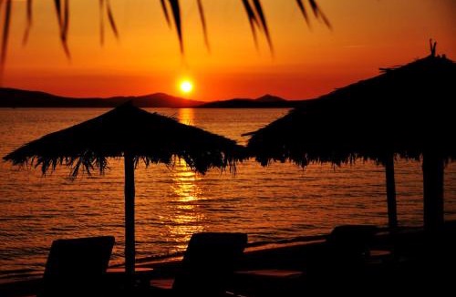 Naxos Villa | Sunday Luxury Suites