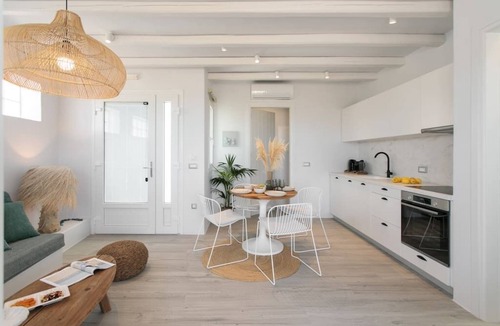 Agia Anna Villa | Sunday Luxury Whole Residence - Naxos Ag. Anna Beach ⛱