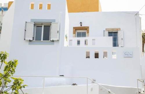 Leros House | Sunny Bay