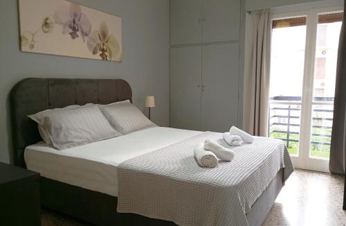 Loutraki Apartment | Sunny Living